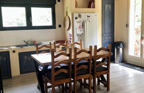Olargues Casa | Quiet house with swimming pool, not overlooked