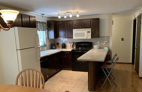Dingmans Ferry Casa | Quiet lakefront retreat close to year-round adventure!