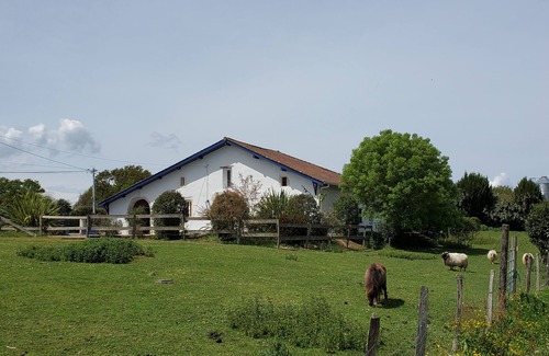 Saint-Lon-les-Mines Casa | Quiet Landes family home with swimming pool.