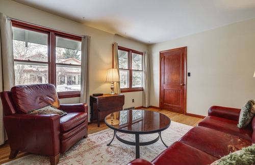 Lander Cabina | Quiet Lander Cabin Rental on Quarter-Acre Land