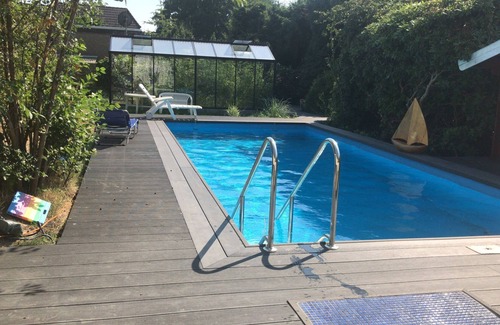 Dangast Apartamento | Quiet location, 10 minutes walk to the beach, large outdoor pool