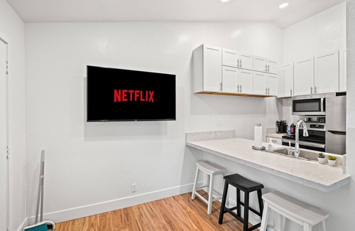 Northeast Reno Condominio | Quiet Modern Condo by UNR & 3 min to Dowtown