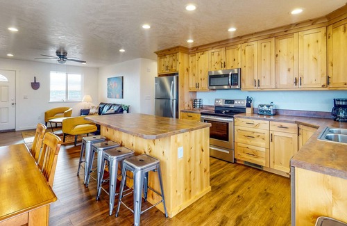 La Sal Casa | Quiet, mountain-view home near Moab & outdoor adventures