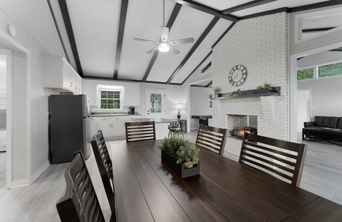 Morganton Casa | Quiet Mountaintop Vista w/ Hot tub and Fire pit
