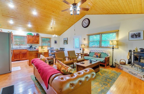 Tarheel Casa | Quiet Murphy Hideaway w/ Decks & Outdoor Fireplace