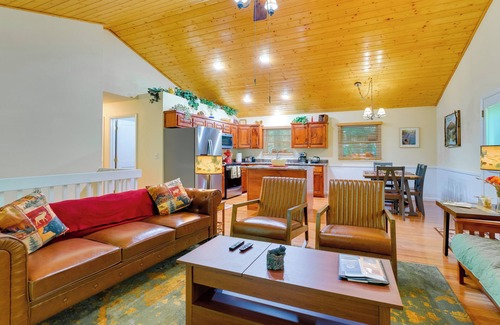 Tarheel Casa | Quiet Murphy Hideaway w/ Decks & Outdoor Fireplace