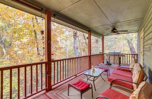 Tarheel Casa | Quiet Murphy Hideaway with Decks and Outdoor Fireplace