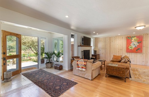 St. Helena Casa | Quiet Napa Valley Countryside Home just minutes from St. Helena