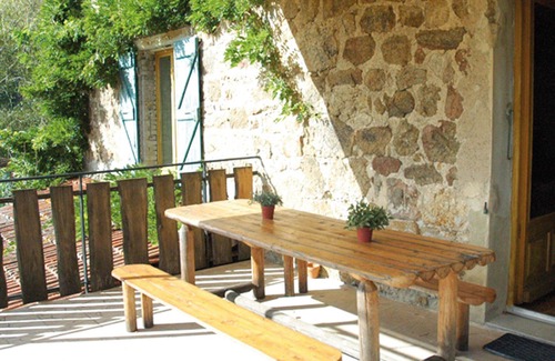 Pailhares Casa | Quiet, Nature, Uniqueness in a Beautiful House in the Green Ardeche