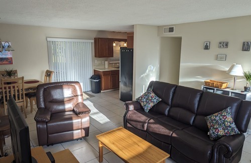 Port Saint Lucie Casa | Barrio tranquilo, a una corta distancia de lo mejor de Treasure Coast.