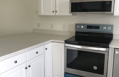 Frankford Casa | Quiet Neighborhood 2BR Townhouse 1.5 miles to beach