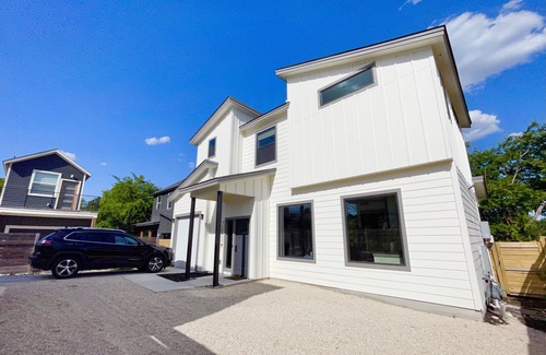 St. Johns Casa | Quiet Oasis 10 min from Downtown, New Build 2022!