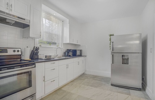 Thorold Casa | Quiet Oasis near Niagara Falls, Ontario, Canada