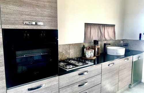 Kalbarri Casa | Quiet Oasis, Walk to the Beach and cafes. Stylish and Modern