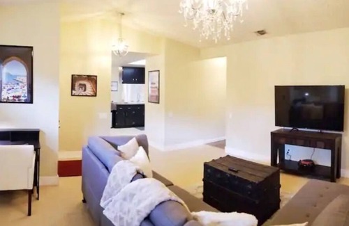 Rancho Cordova Casa | Quiet Oasis with Pool & Hot Tub just off Riverfront