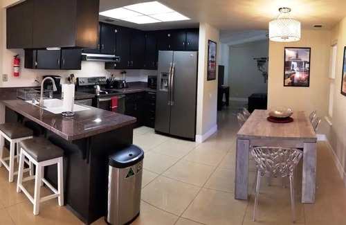 Rancho Cordova Casa | Quiet Oasis with Pool & Hot Tub just off Riverfront