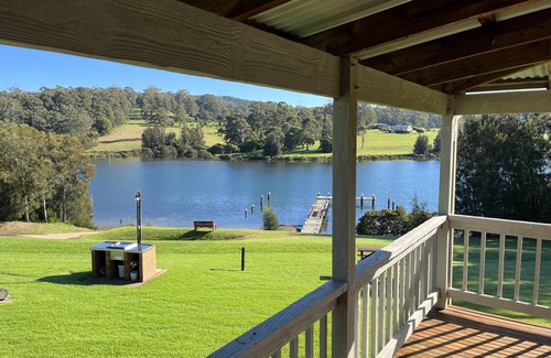 North Narooma Cabina | Quiet, peaceful property cabin with water views.