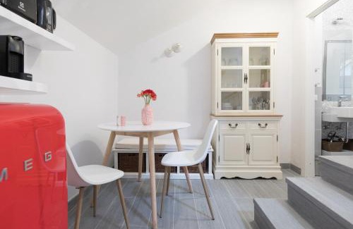 Rione XIV Borgo Apartamento | Quiet pied a terre with terrace in Borgo Pio
