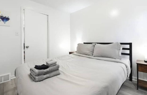 Brighton Heights Casa | Quiet Pittsburgh Home Close to downtown