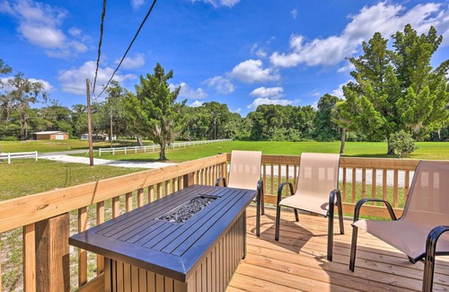 Crescent City Casa | Quiet Pomona Park Rural Home Near St Johns River!