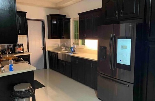 Molynes Gardens Condominio | Quiet , pool, gated,security
