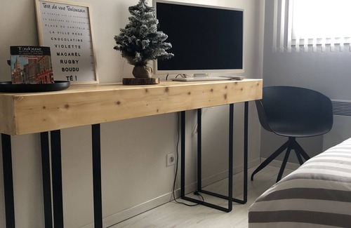 Labege Casa | QUIET, PRIVATE CHAMBRE D'HOTE