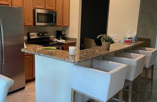 Cypress Lake Condominio | Quiet & relaxing like new condo close to Sanibel 10min and Ft Myers Beach 15min