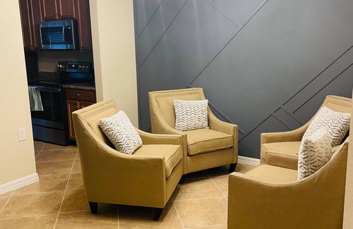 Cypress Lake Condominio | Quiet & relaxing like new condo close to Sanibel 10min and Ft Myers Beach 15min