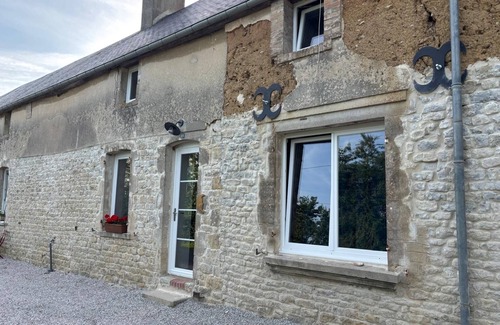 Saint-Come-du-Mont Casa | Quiet renoved house for 6 in Saint-Come-du-Mont