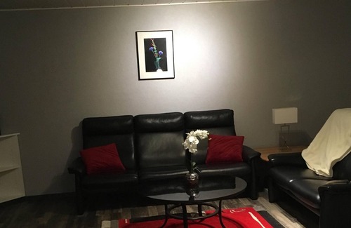 Untergroningen Apartamento | Un tranquilo y tranquilo retiro en una encantadora comunidad.