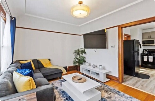 Bay View Apartamento | Bayview 2BR Near Downtown & Airport with Wi-Fi