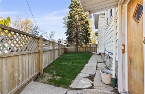 Bay View Apartamento | Bayview 2BR Near Downtown & Airport with Wi-Fi