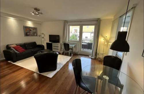 Am Alten Sudlichen Friedhof Apartamento | Quiet Retreat with Balcony in the Centre of Munich
