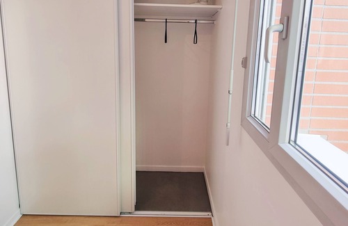 Fontaine-Bayonne-Cartoucherie Apartamento | Quiet room close to the center and the airport