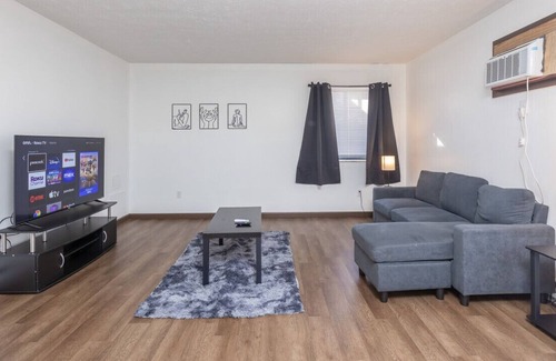 West Carrollton Apartamento | Quiet/Safe 2-Bed Apartment