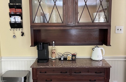 Egg Harbor Township Casa | Quiet secluded home~ minutes from Ocean City boardwalk and beaches