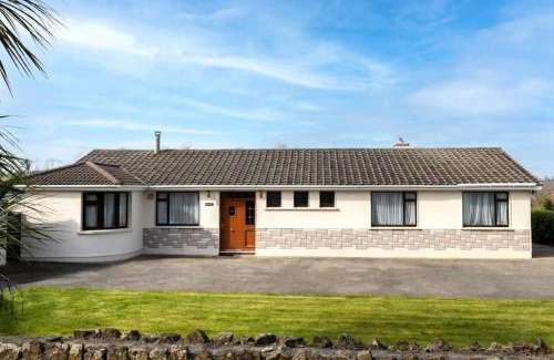 Bailieborough Casa | Quiet self-catering holiday home with surrounding lakes
