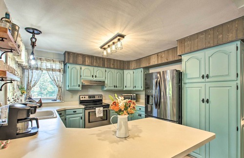Hot Springs Village Cabaña | Quiet & Serene Escape, 9 Miles to Lake Ouachita!
