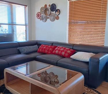 Julian Casa | Quiet serene hilltop retreat,a cozy king-size bed