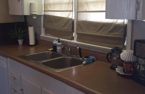Alamosa Casa | Tranquila, espaciosa casa. Situado en el centro de Alamosa, cerca del río Grande