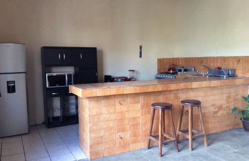 Lázaro Cárdenas Casa | Tranquila y espaciosa casa tradicional mexicana.