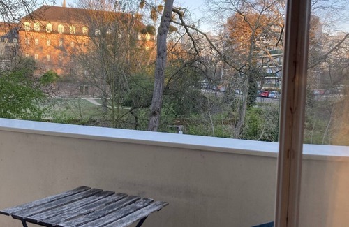 Moulin du Comte Apartamento | QUIET STUDIO near town center facing park/river vilaine :)