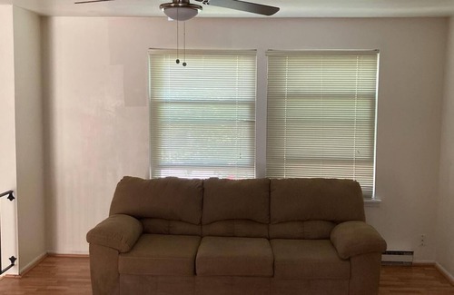 Harrisburg Casa | Quiet Suburban home near State Capital Complex