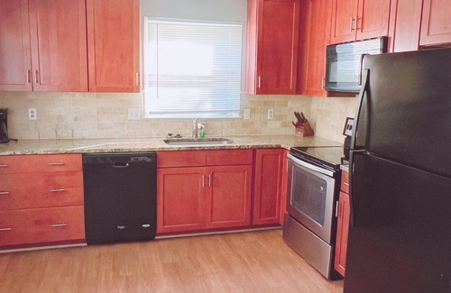 Harrisburg Casa | Spacious Home. 20 minutes from Uptown Charlotte, NC.