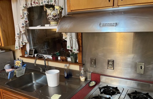 Franklin Springs Casa | Quiet, Time-Capsule 3-Bedroom home in Whitesboro