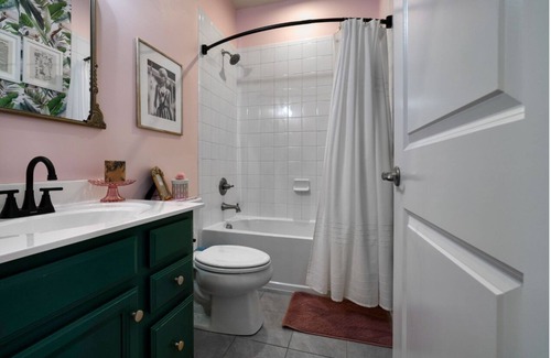 Edgemore Casa | Quiet Townhome - Located near major hospitals and Tradepoint Atlantic