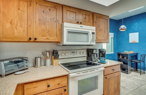 Green Valley Casa | Quiet Townhome w/Mountain Views in Green Valley