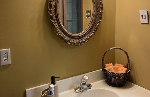 Sparta Casa | Quiet, tranquil and peaceful setting just steps from the Blue Ridge Parkway