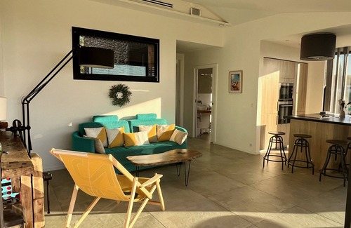 Ventabrun Villa | VILLA CONTEMPORÁNEA COMPLETA AL SUR CON VISTA AL MAR
