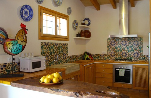 Selva Casa | Tranquila villa con piscina privada,wifi y fantásticas vistas, cerca del pueblo.